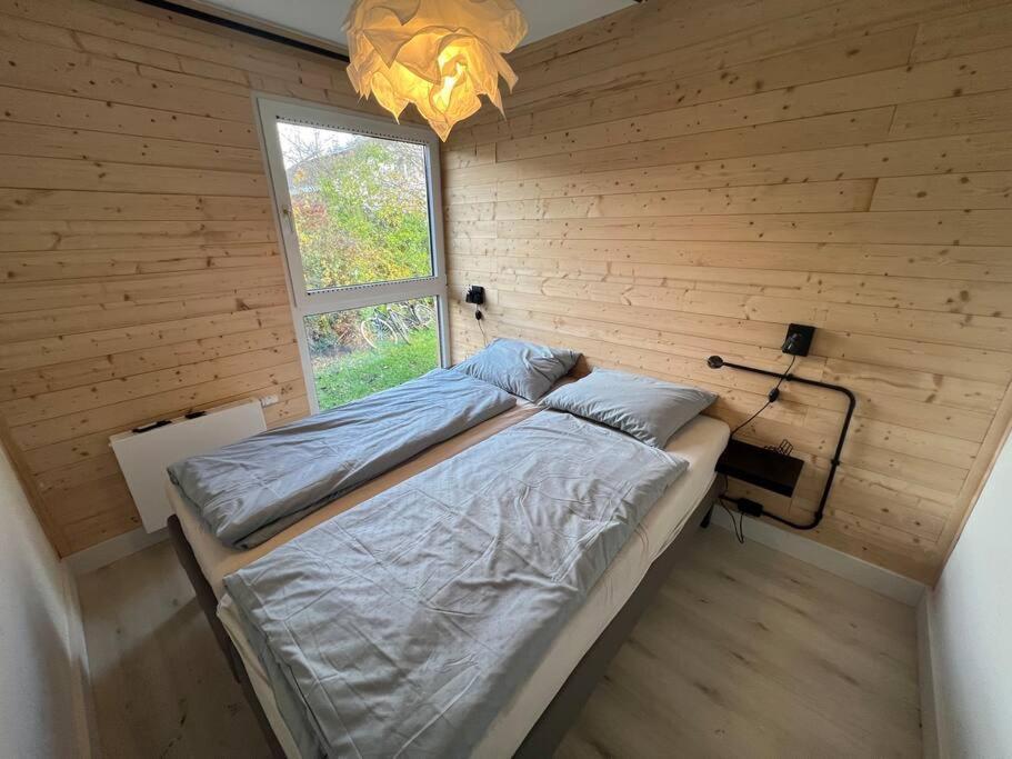 Moderne Bungalow Voor 6 Personen ยูเลียนาดอร์ป ภายนอก รูปภาพ