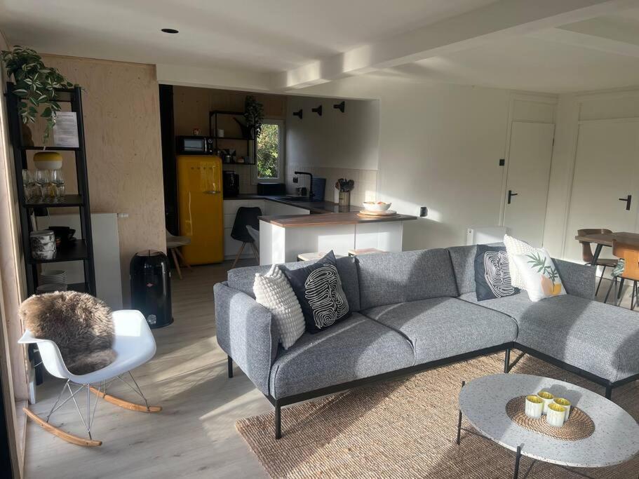 Moderne Bungalow Voor 6 Personen ยูเลียนาดอร์ป ภายนอก รูปภาพ